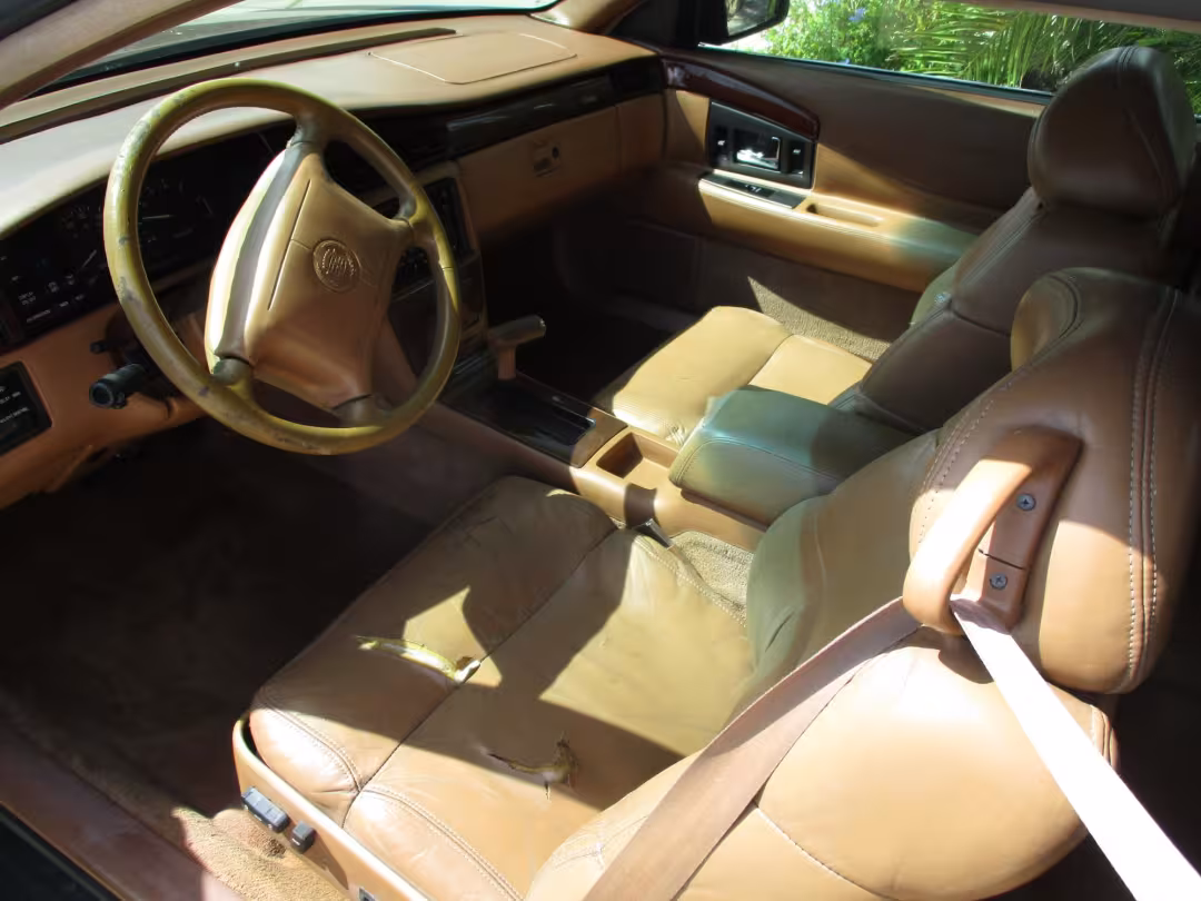 1994 Cadillac Eldorado - 1G6ET1297RU603373 - Image #2