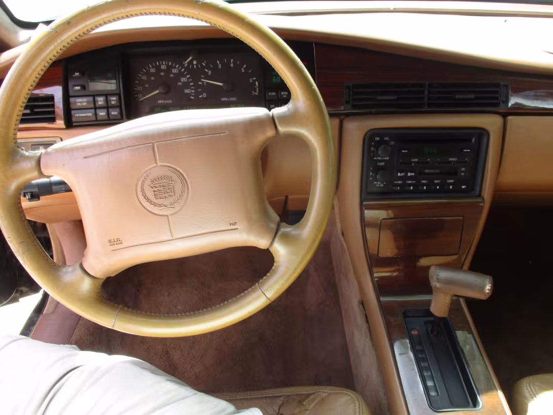 1994 Cadillac Eldorado - 1G6ET1297RU603373 - Image #3