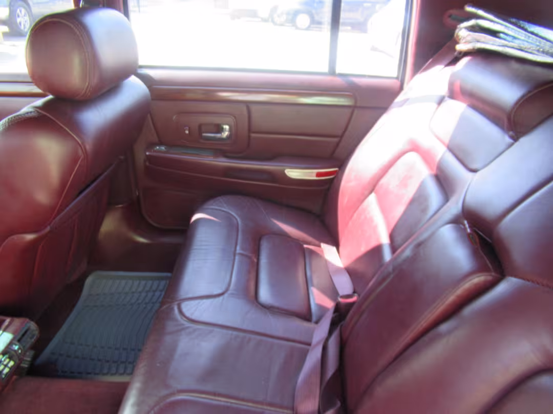 1999 Cadillac Deville - 1G6KD54Y8XU746941 - Image #1