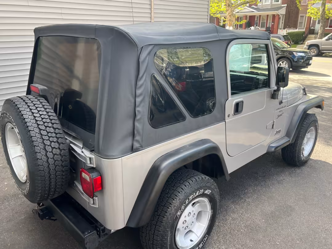 2001 Jeep Wrangler - 1J4FA49S21P363955 - Image #3