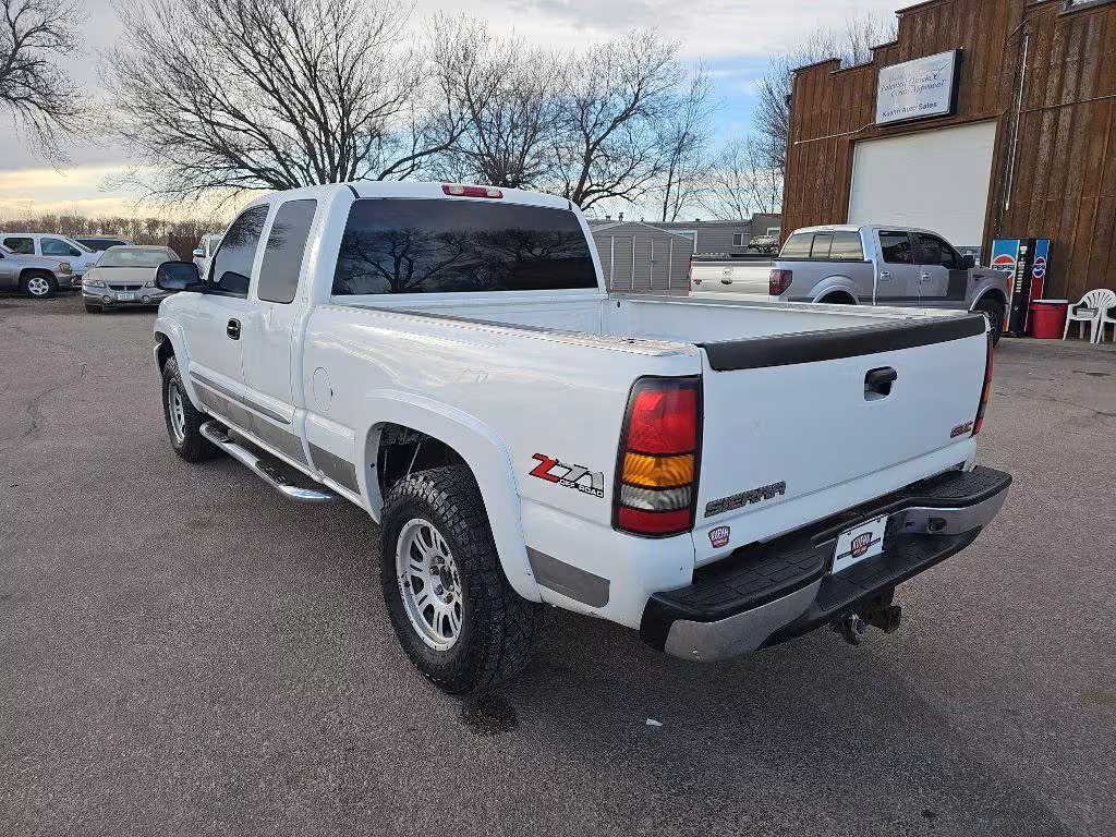 2004 GMC Sierra 1500 - 1GTEK19T14Z120295 - Image #2