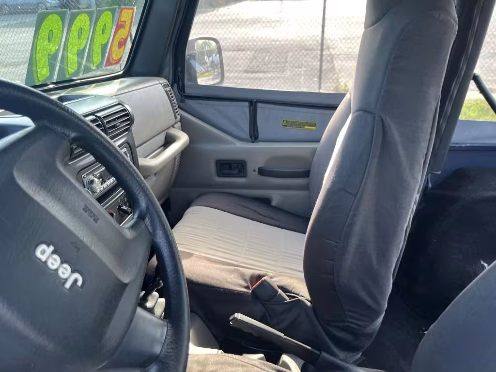 2004 Jeep Wrangler - 1J4FA29154P786092 - Image #3