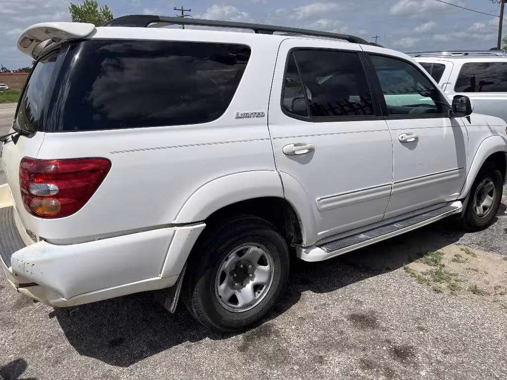 2004 Toyota Sequoia - 5TDZT38A24S218926 - Image #1