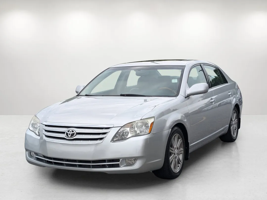 2005 Toyota Avalon - 4T1BK36BX5U047450 - Image #1