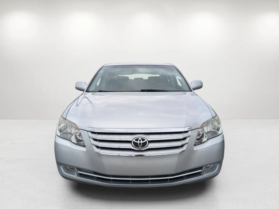 2005 Toyota Avalon - 4T1BK36BX5U047450 - Image #2