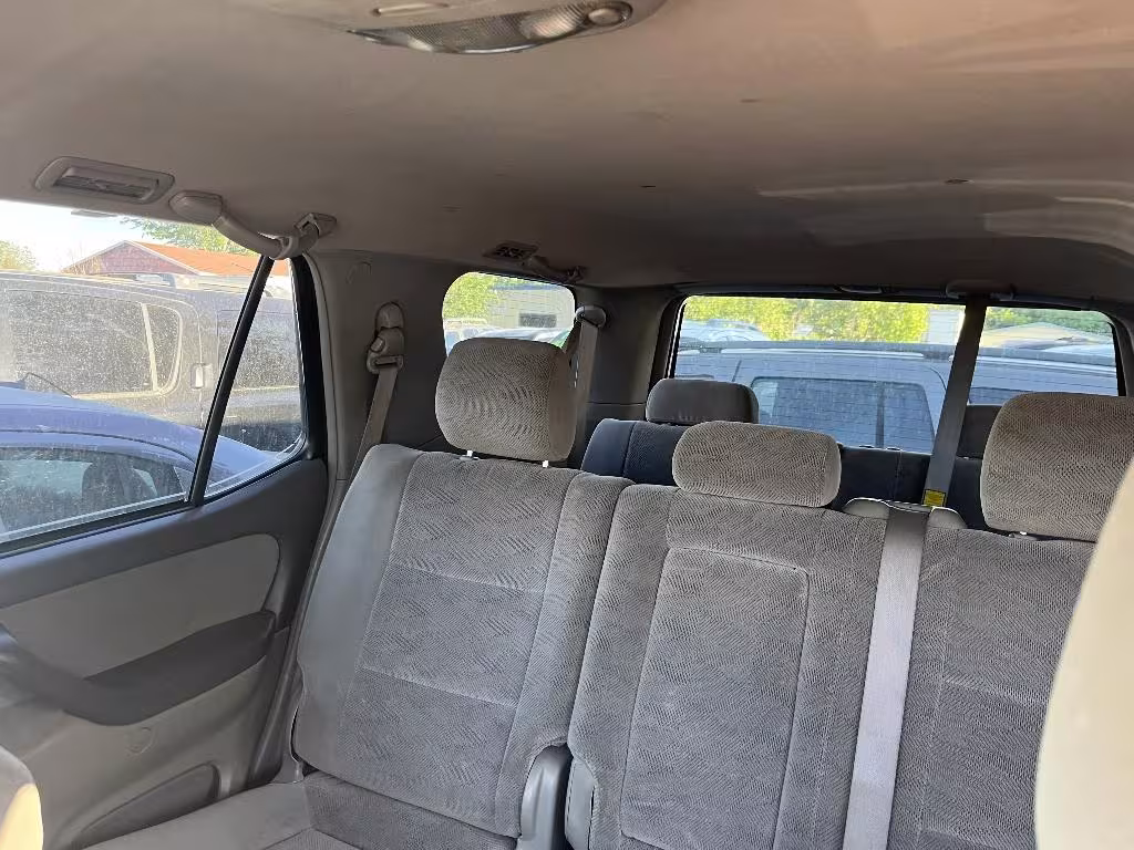 2005 Toyota Sequoia - 5TDZT34A25S249875 - Image #1