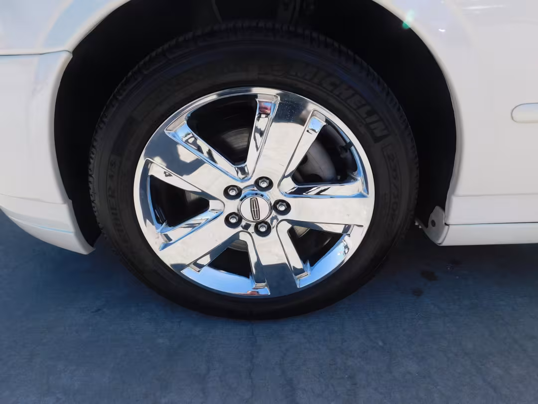 2006 Lincoln LS - 1LNFM87A46Y639936 - Image #2