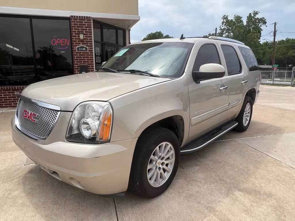 2007 GMC Yukon Denali - 1GKFK63867J337449 - Image #2