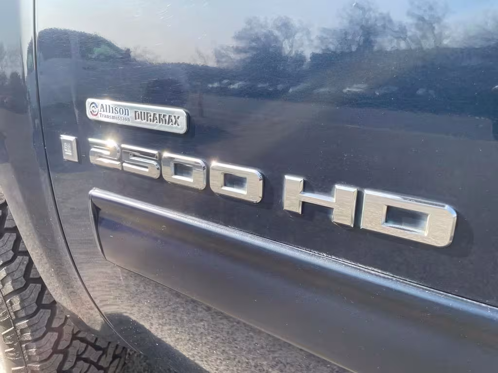 2008 GMC Sierra 2500HD - 1GTHK23628F138740 - Image #2