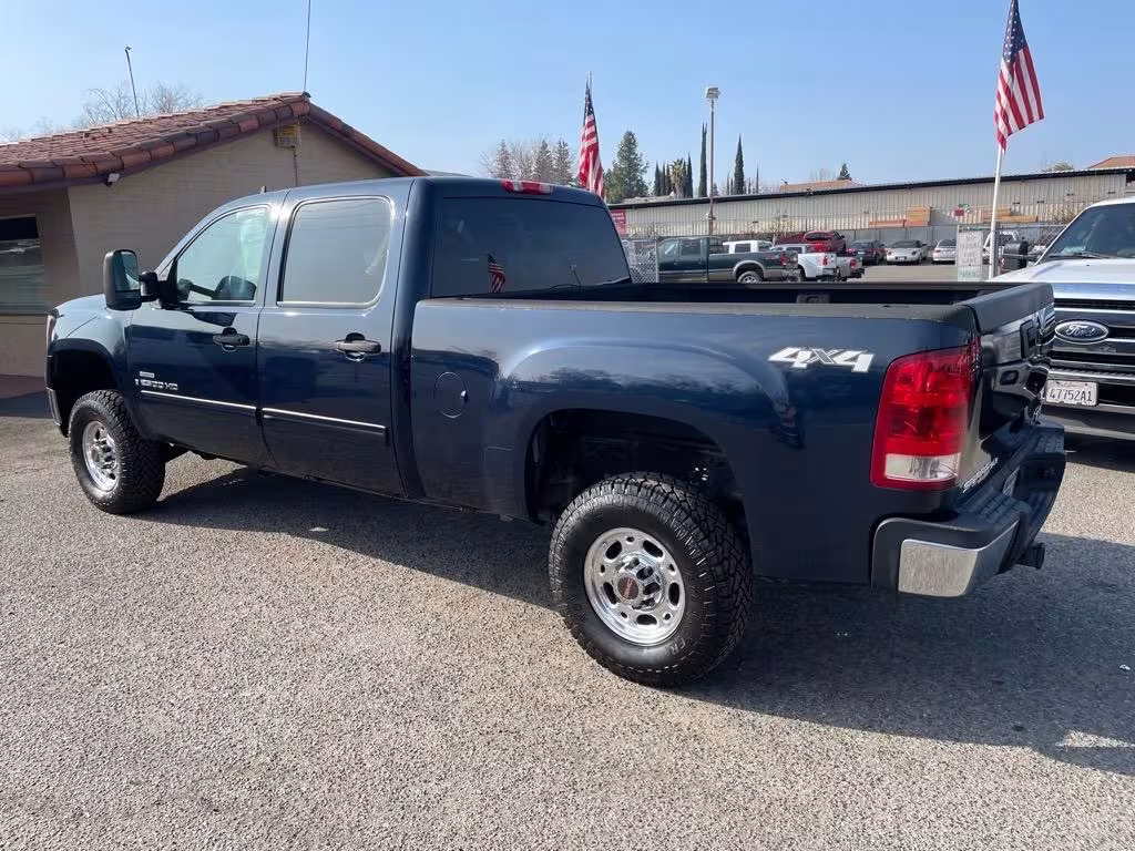 2008 GMC Sierra 2500HD - 1GTHK23628F138740 - Image #3