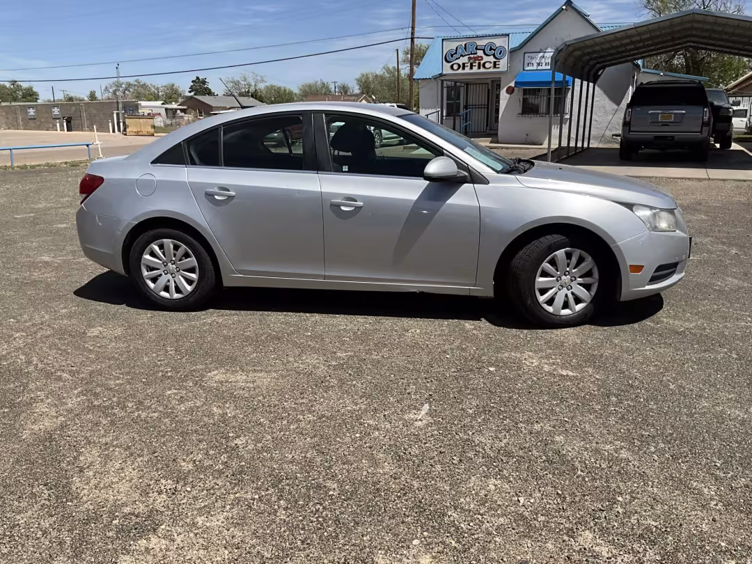 2011 Chevrolet Cruze - 1G1PF5S93B7296009 - Image #2