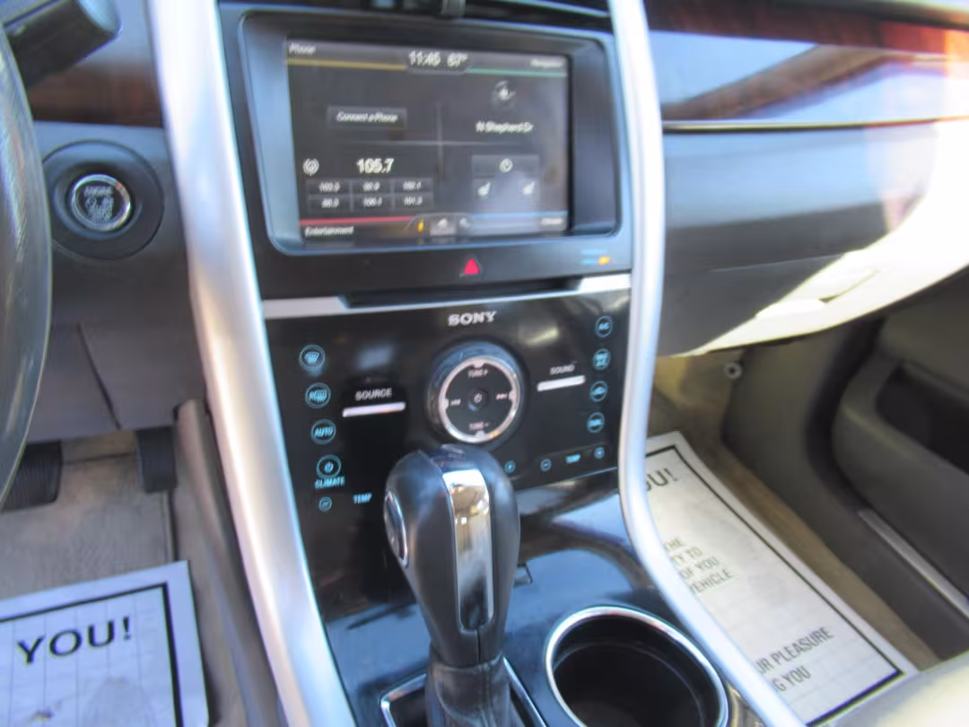 2011 Ford Edge - 2FMDK3KC3BBA11382 - Image #2
