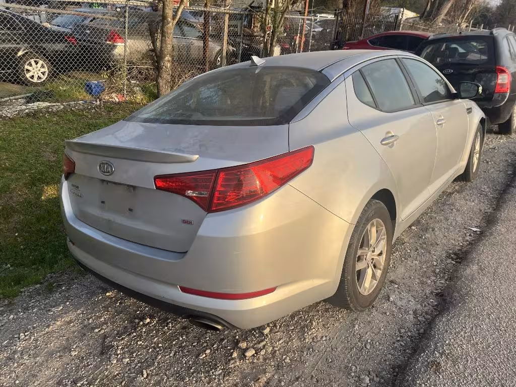 2011 Kia Optima - KNAGM4A77B5141253 - Image #3