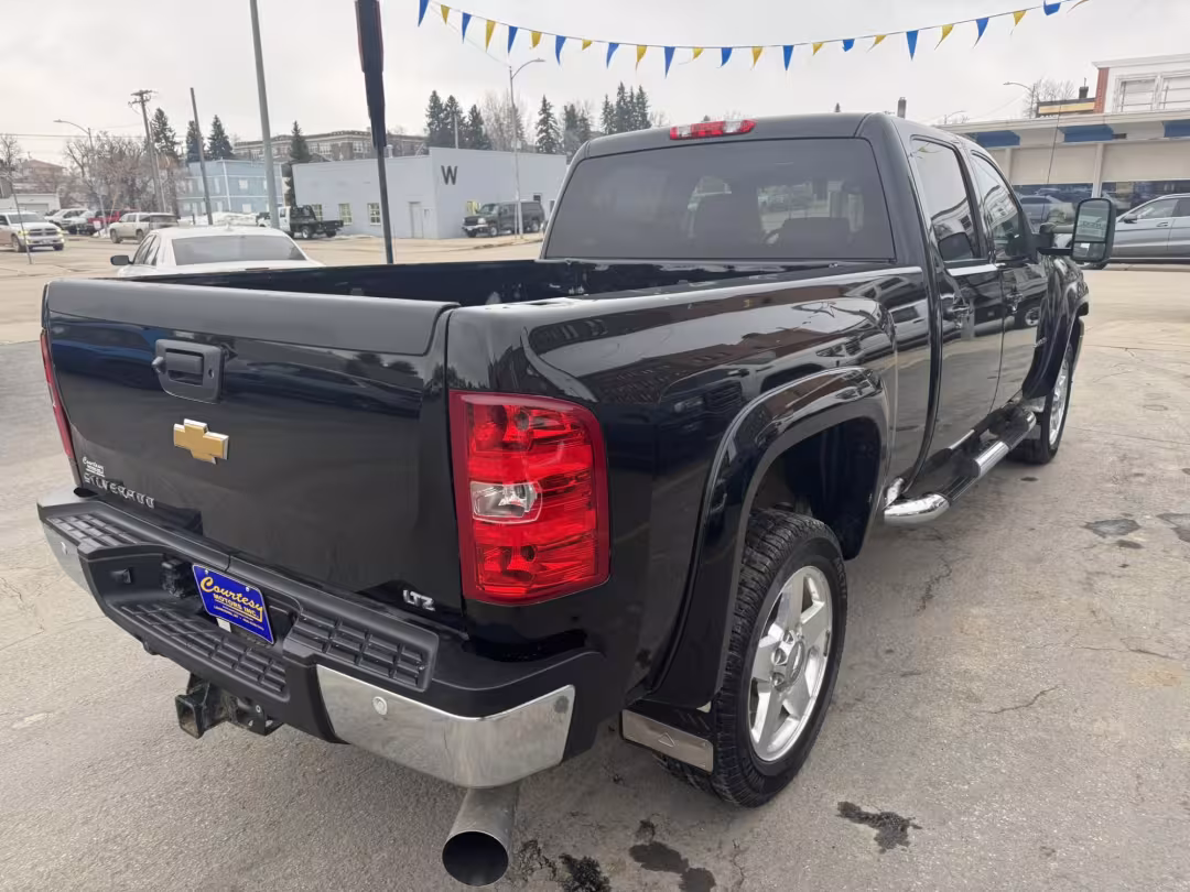 2012 Chevrolet Silverado 2500HD - 1GC1KYE87CF224878 - Image #2