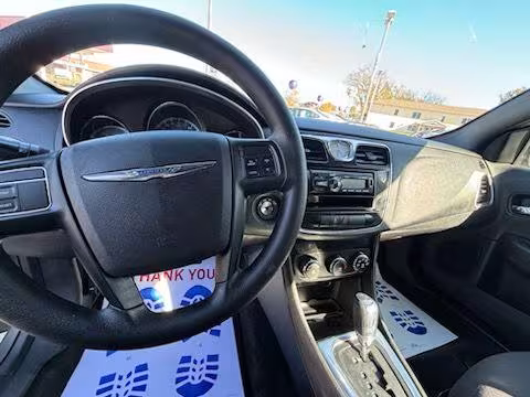 2012 Chrysler 200 - 1C3CCBAB6CN200117 - Image #3