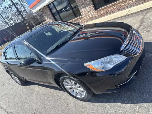 2012 Chrysler 200 - 1C3CCBBB5CN198195 - Image #2