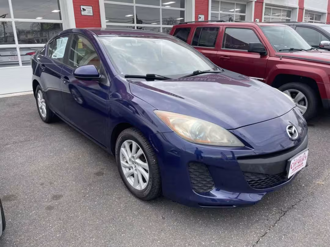 2012 Mazda Mazda3 - JM1BL1V84C1600104 - Image #3