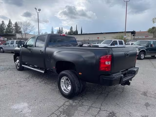 2013 Chevrolet Silverado 3500HD - 1GC4C0C81DF116918 - Image #2