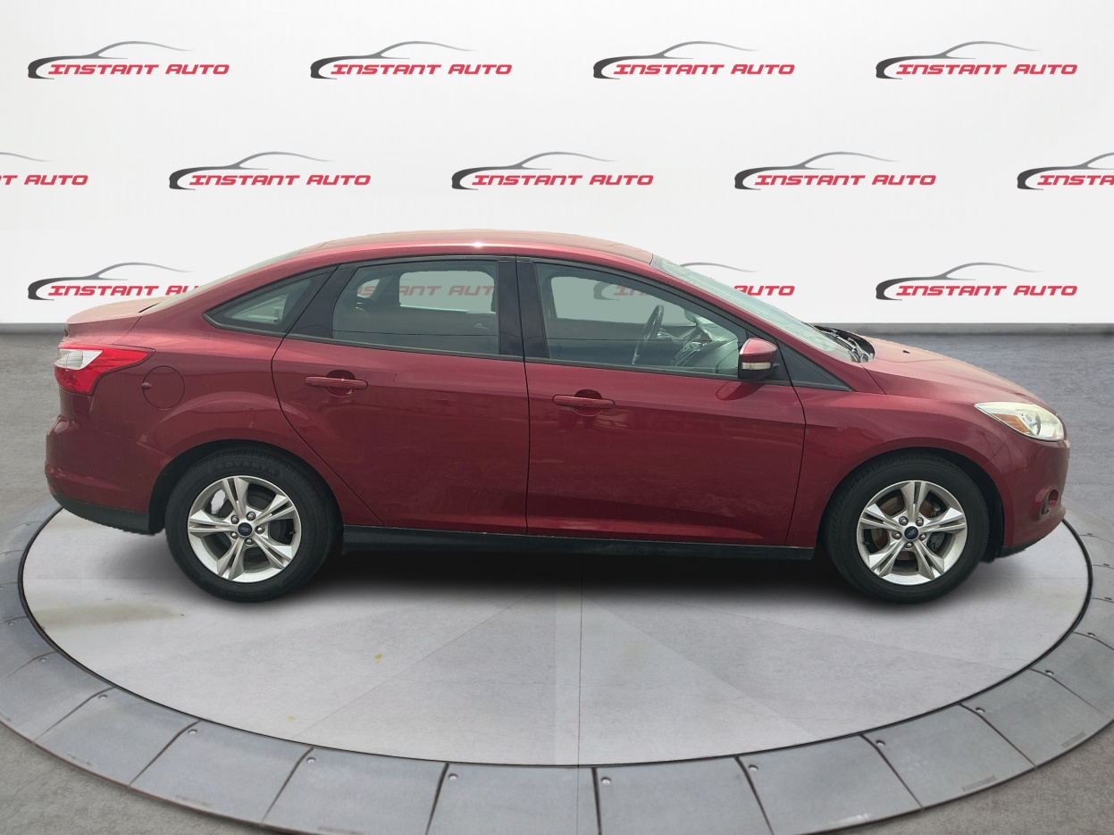 2013 Ford Focus - 1FADP3F21DL296017 - Image #2