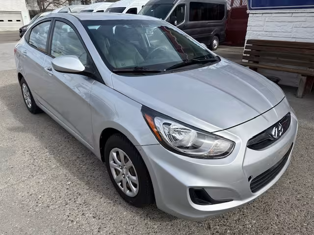 2013 Hyundai Accent - KMHCT4AE0DU431759 - Image #2