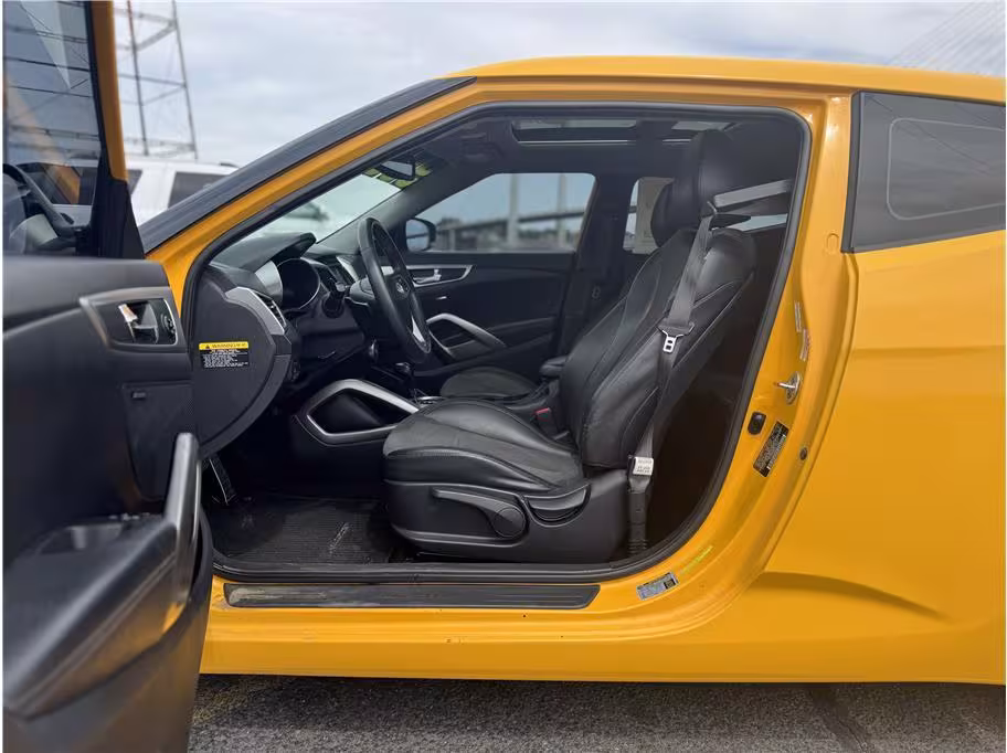 2013 Hyundai Veloster - KMHTC6AD4DU115140 - Image #2