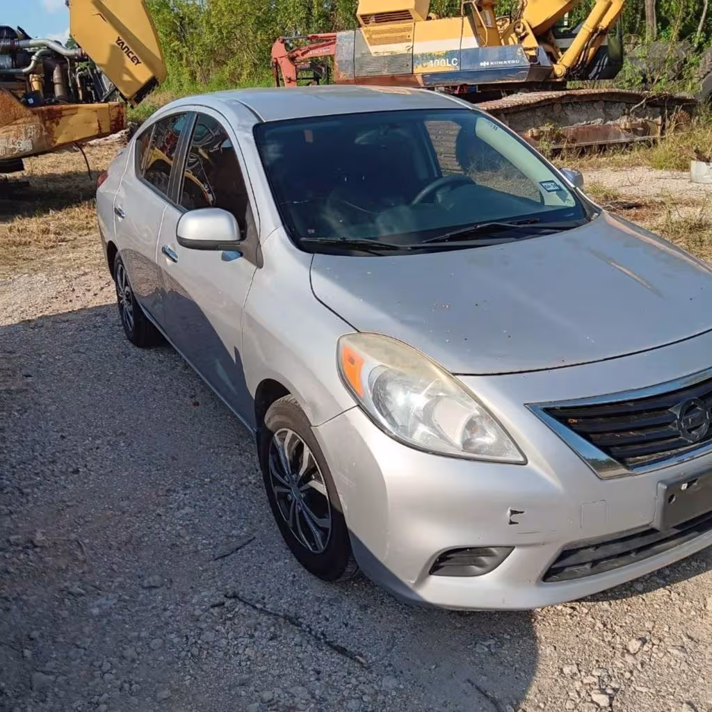 2013 Nissan Versa - 3N1CN7APXDL873348 - Image #1