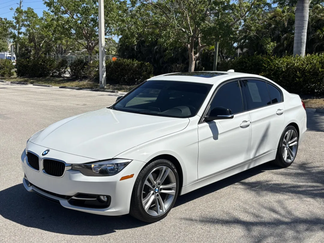 2014 BMW 3-Series - WBA3A5C55EF604787 - Image #2