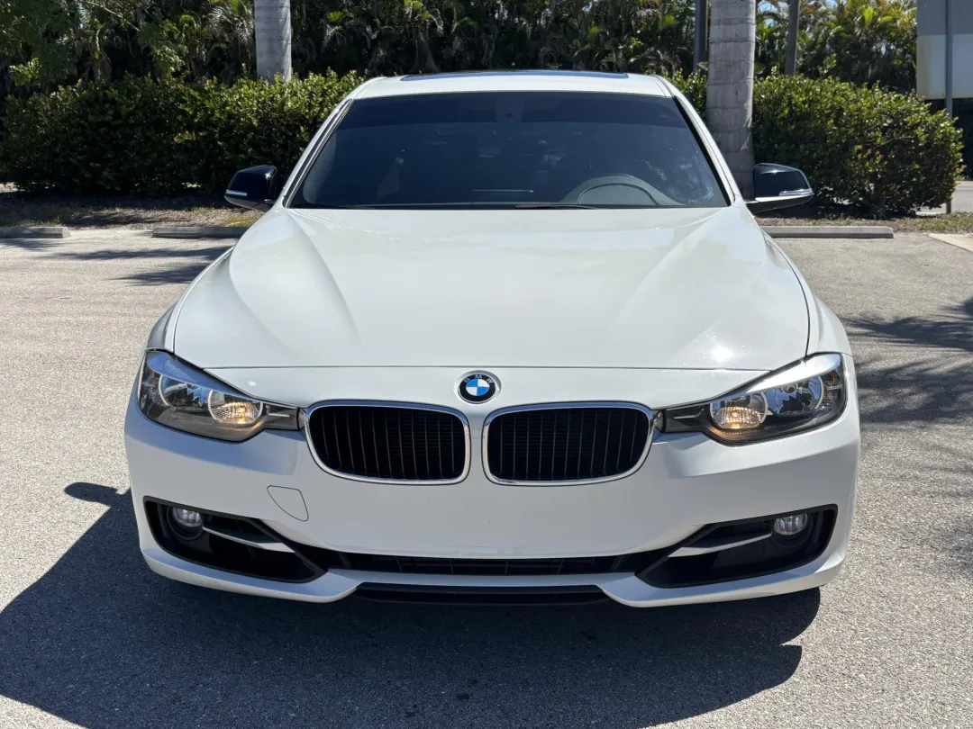 2014 BMW 3-Series - WBA3A5C55EF604787 - Image #3