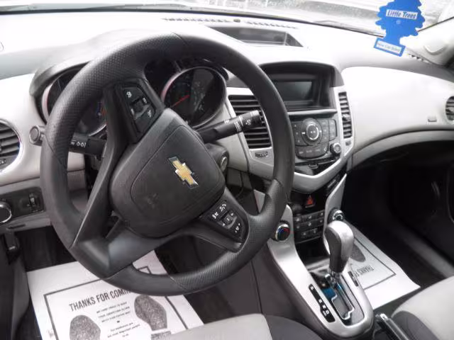 2014 Chevrolet Cruze - 1G1PA5SH5E7322605 - Image #2
