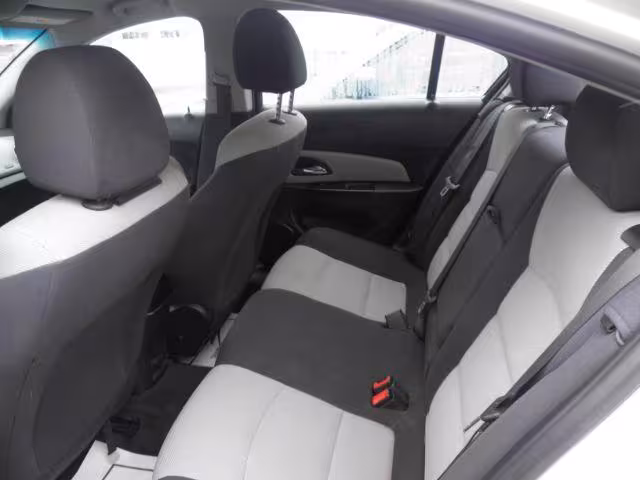 2014 Chevrolet Cruze - 1G1PA5SH5E7322605 - Image #3