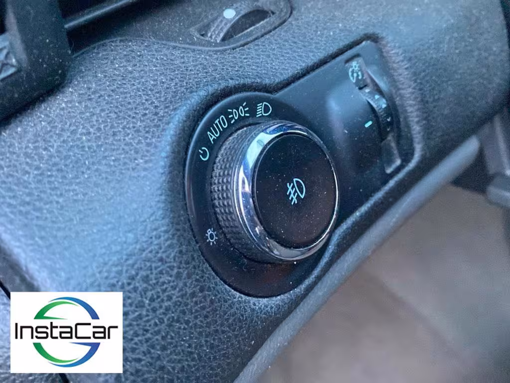 2014 Chevrolet Malibu - 1G11E5SL9EF296983 - Image #2
