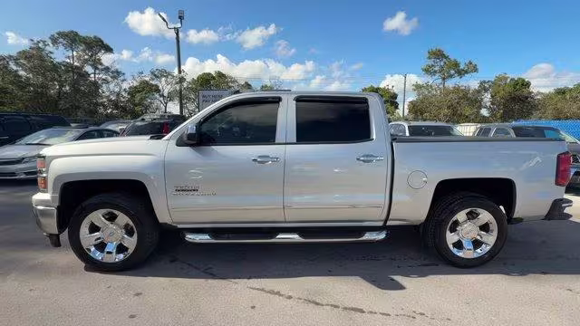 2014 Chevrolet Silverado 1500 - 3GCPCSEC9EG235438 - Image #1