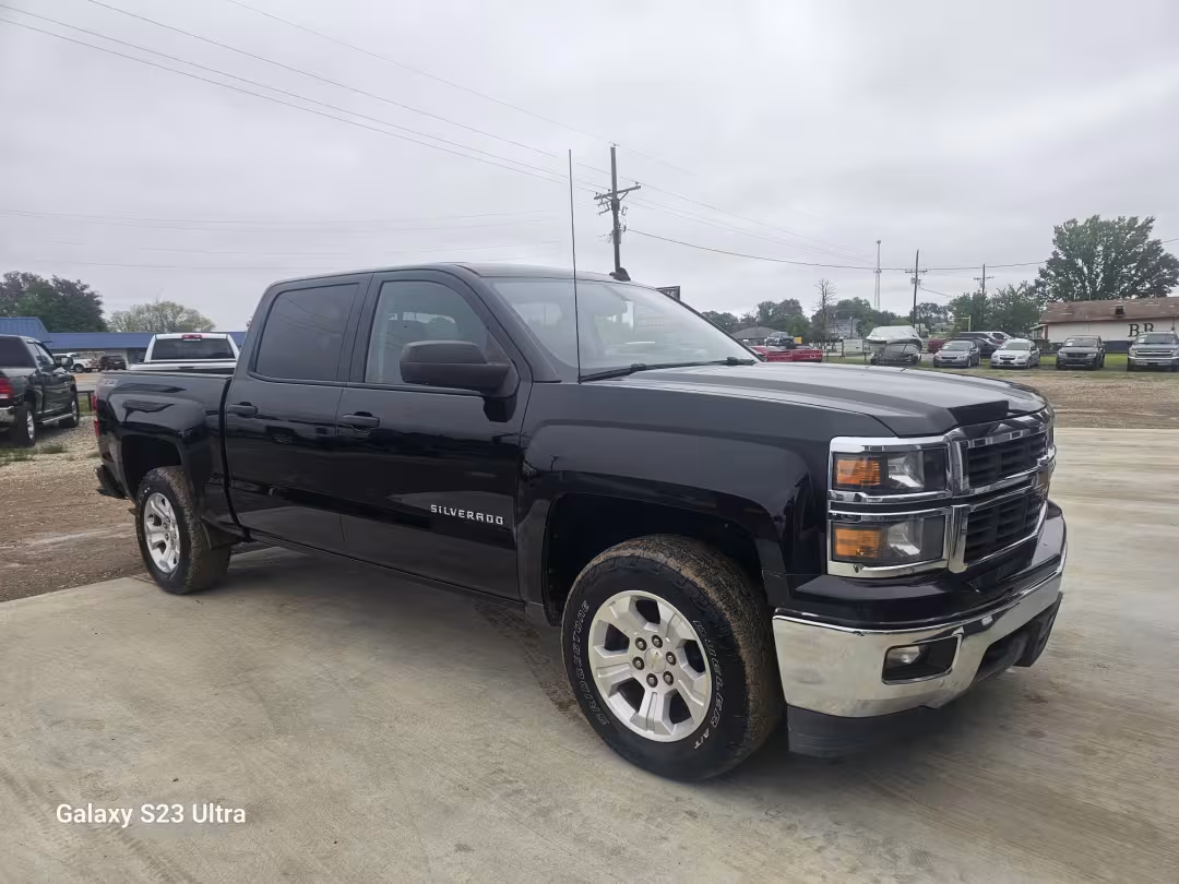 2014 Chevrolet Silverado 1500 - 3GCUKREC6EG132606 - Image #1