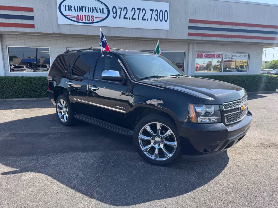 2014 Chevrolet TAHOE LTZ - 1GNSCCE09ER243309 - Image #1