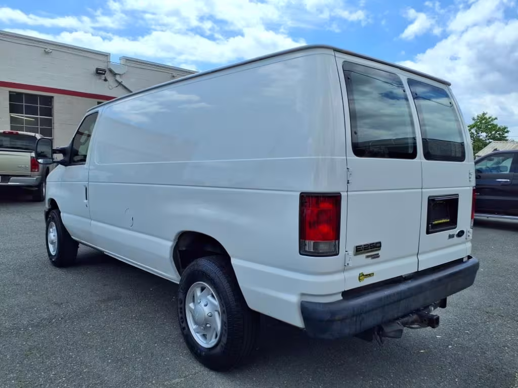 2014 Ford E-Series Van - 1FTNE2EW2EDB18633 - Image #2