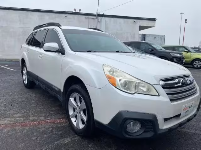2014 Subaru Outback - 4S4BRCCC0E3316148 - Image #2