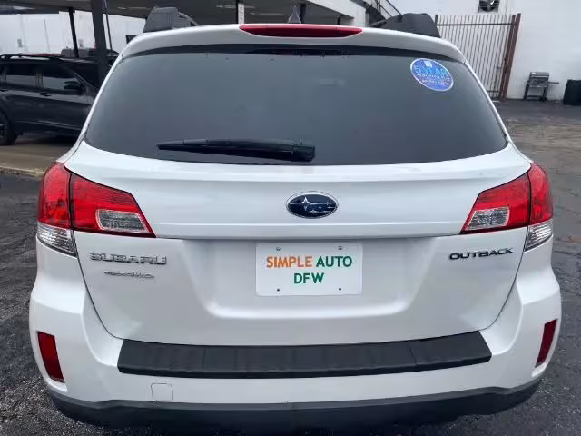 2014 Subaru Outback - 4S4BRCCC0E3316148 - Image #3