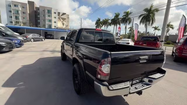 2014 Toyota Tacoma - 5TFJU4GN3EX059995 - Image #2