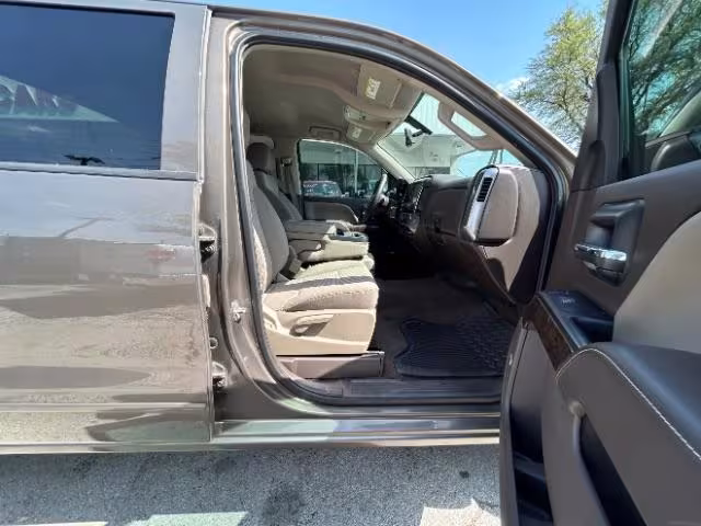 2015 Chevrolet Silverado 1500 - 3GCPCREC5FG153264 - Image #2