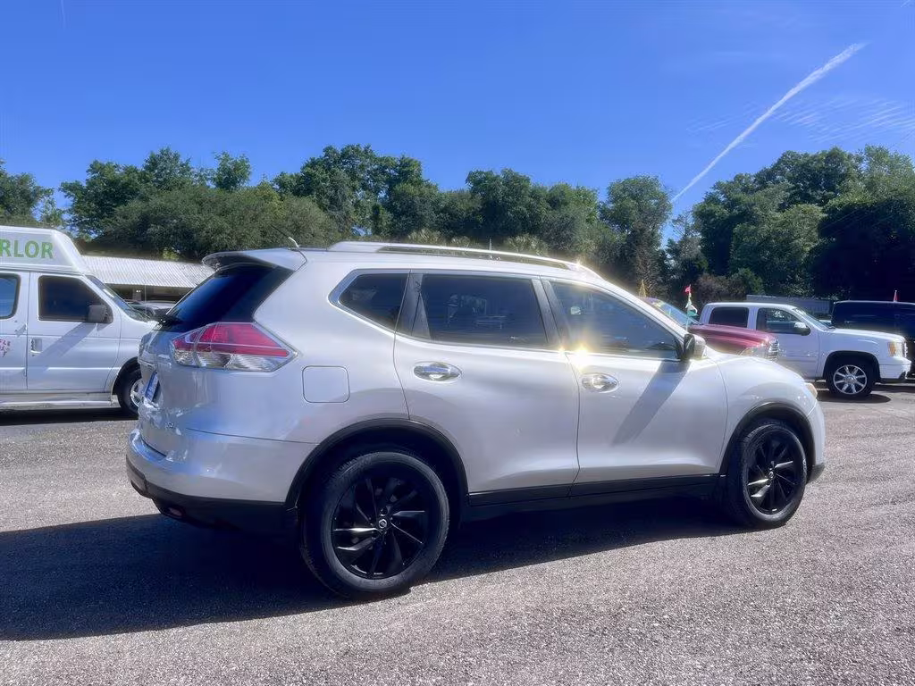 2015 Nissan Rogue - 5N1AT2MT5FC822937 - Image #3