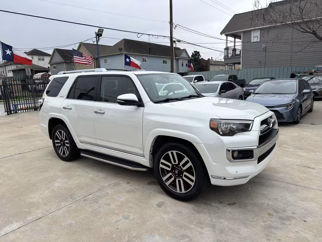 2015 Toyota 4Runner - JTEZU5JR0F5098055 - Image #1