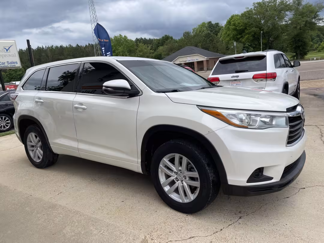 2015 Toyota Highlander - 5TDZARFH4FS013457 - Image #1