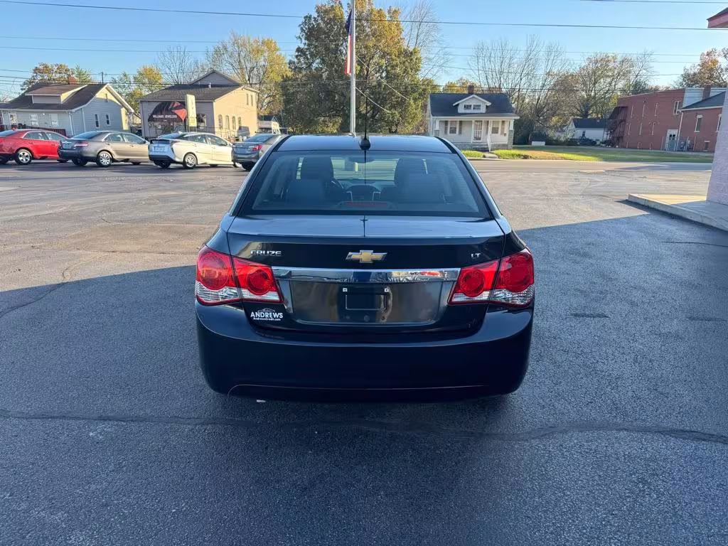 2016 Chevrolet Cruze - 1G1PE5SB0G7114621 - Image #3
