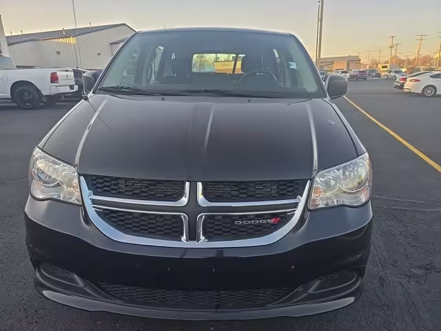 2016 Dodge Grand Caravan - 2C4RDGBG7GR109571 - Image #3