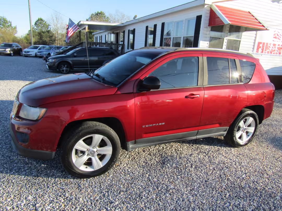 2016 Jeep Compass - 1C4NJCBA3GD621522 - Image #2