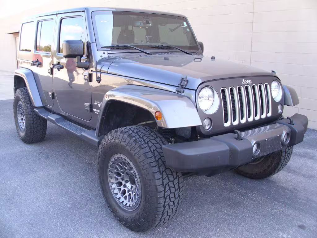 2016 Jeep Wrangler - 1C4BJWEG8GL172574 - Image #3