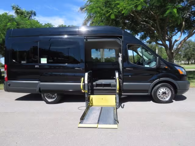 2017 Ford Transit - 1FBVU4XG3HKB20772 - Image #1