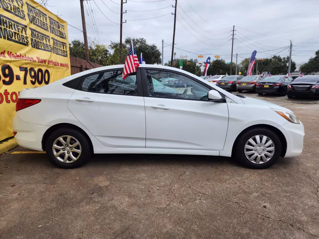 2017 Hyundai Accent - KMHCT4AE5HU201074 - Image #3