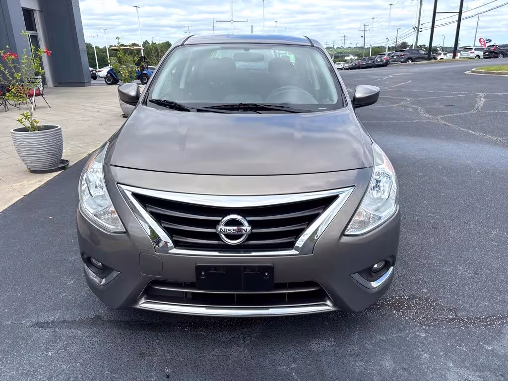 2017 Nissan Versa - 3N1CN7AP6HL810219 - Image #3