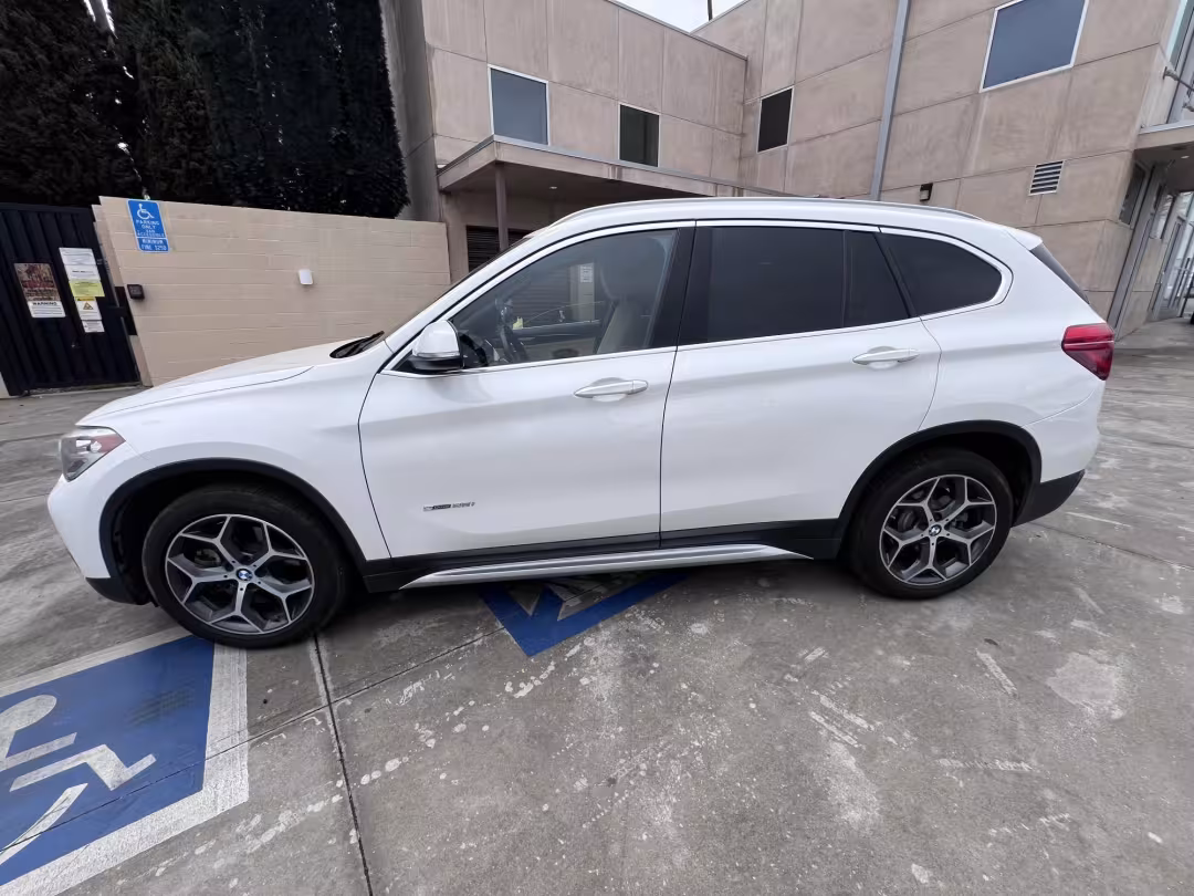 2018 BMW X1 - WBXHU7C38J5H38791 - Image #1
